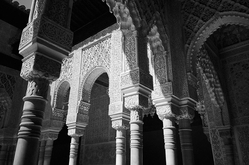 Alhambra Columns1, 35mm, 2008